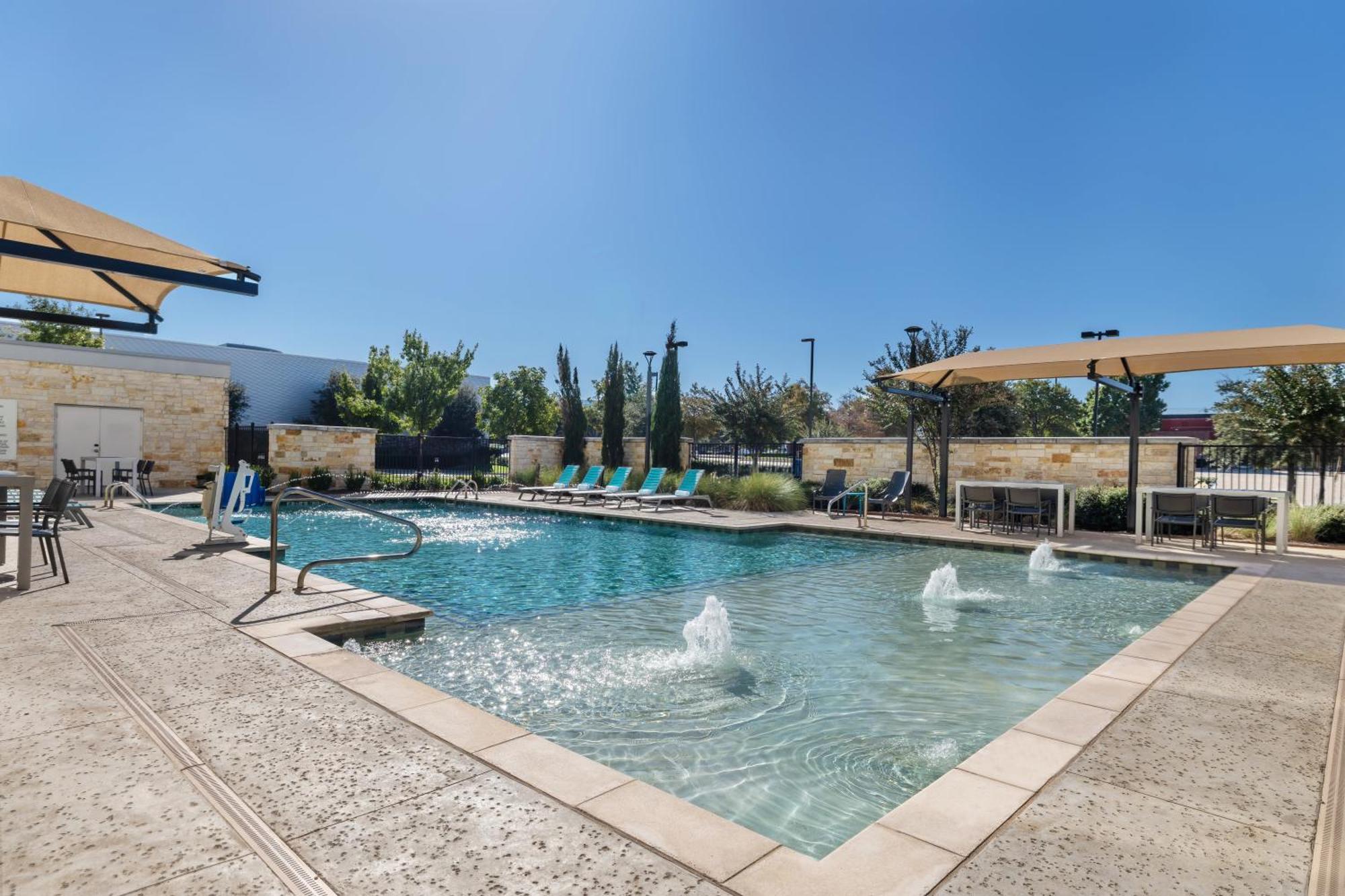 Home2 Suites By Hilton Dallas Addison Ngoại thất bức ảnh